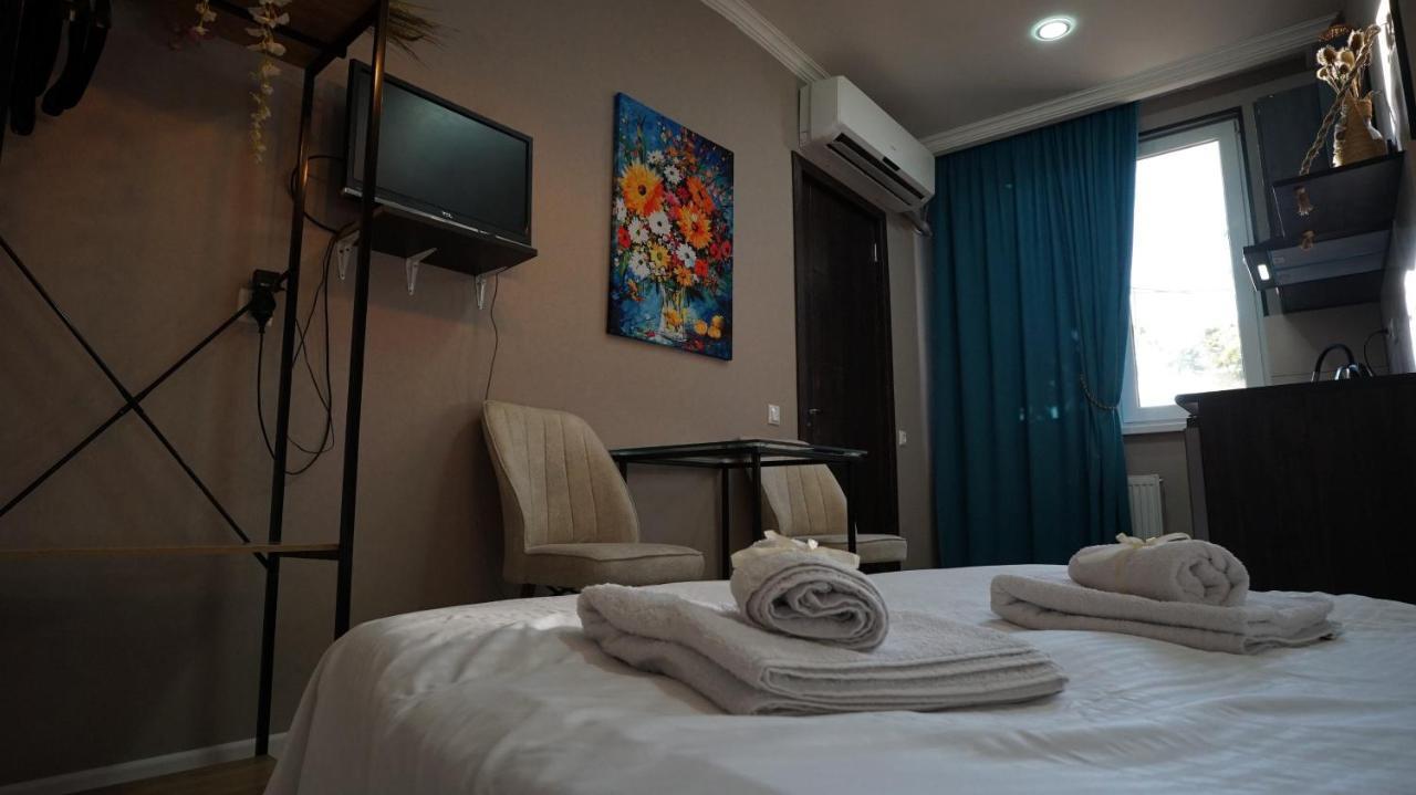 Cozy Flat In Center Of Tbilisi Appartement Buitenkant foto